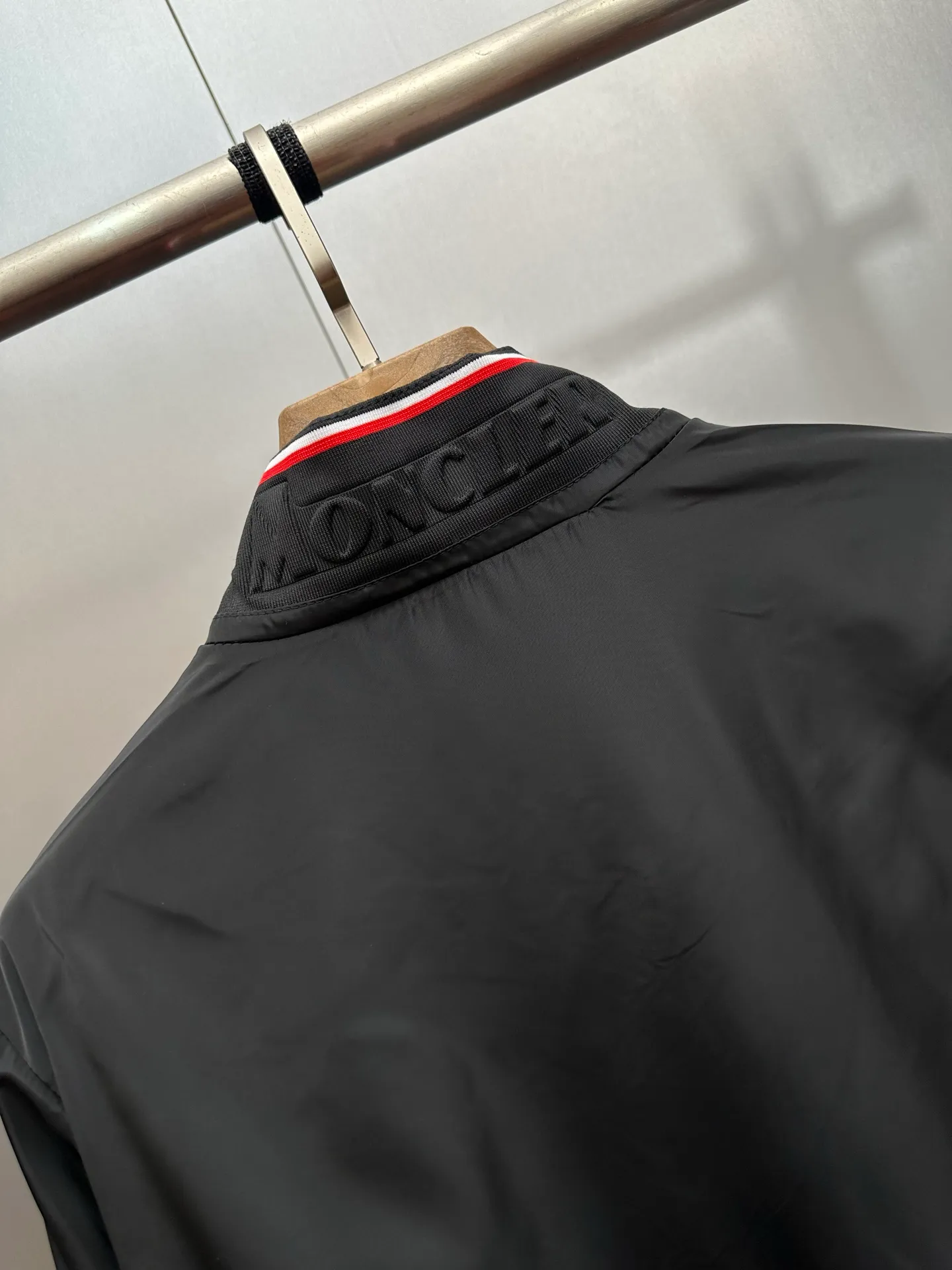 🔥P240💰Moncler Moncler ， ， 。 ， ， Classic 。 ， 。 、 ， ， 。 ， 、 ， 。 size：M-3XL